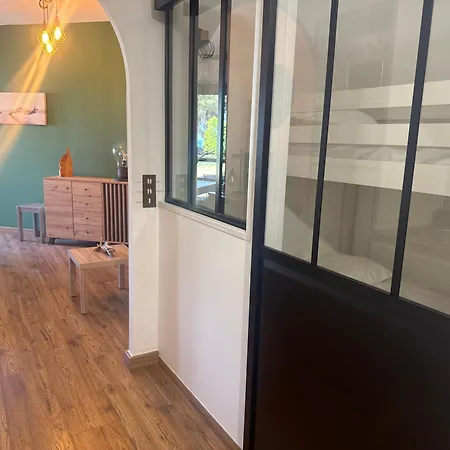 Logement 79 Moriani plage Appartement *
